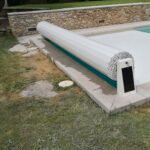 Volet de piscine à alimentation solaire à Clarensac
